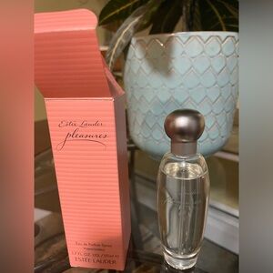 Estée Lauder Pleasures